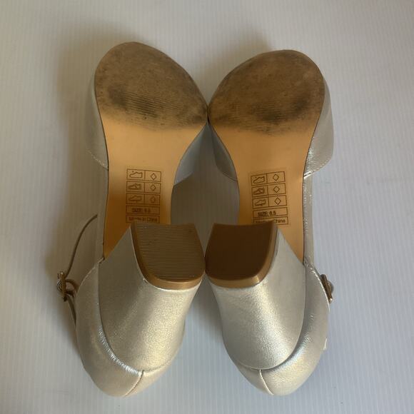 Vintage Style T-Strap Block Heel Silver Shoes Size 6.5 But Another Innocent Tale - Picture 8 of 10
